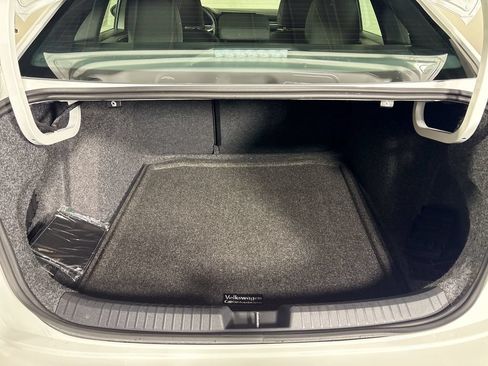 Used 2025 Volkswagen Jetta Sport FWD image 22