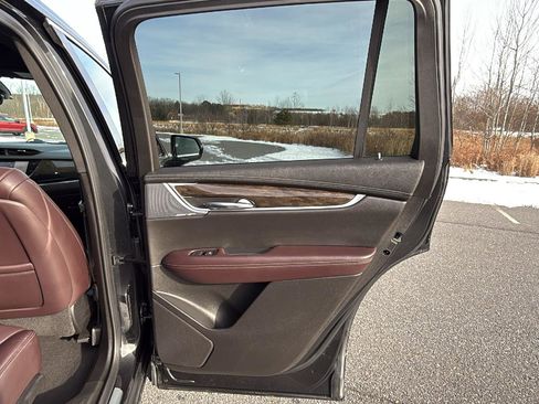 Used 2020 Cadillac XT6 Premium Luxury image 20