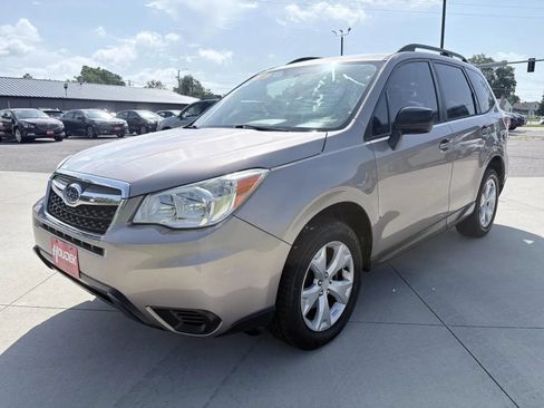 Used 2016 Subaru Forester 2.5i w/ Alloy Wheel Package AWD/4WD image 3