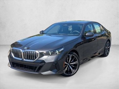 Used 2026 BMW 530i xDrive w/ M Sport Package image 1
