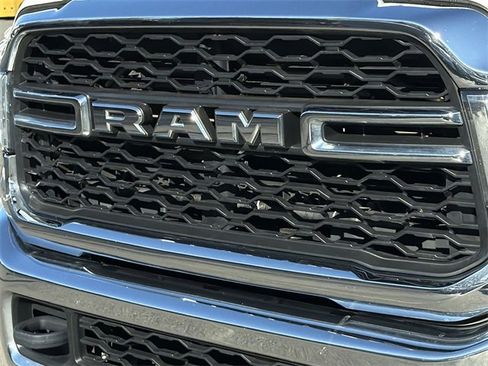 Used 2022 RAM 2500 Tradesman w/ Chrome Appearance Group image 16