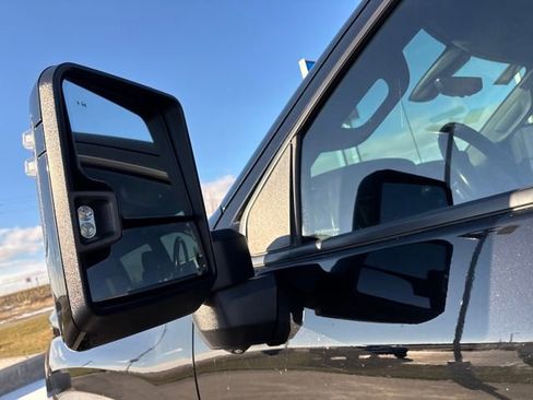 Used 2021 Chevrolet Silverado 2500 LTZ w/ Carhartt Edition image 30