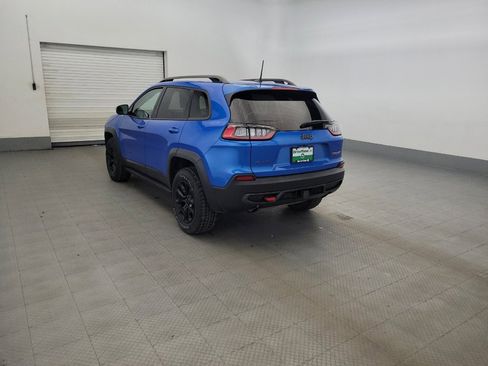 Used 2020 Jeep Cherokee Trailhawk w/ Cold Weather Group AWD/4WD image 5
