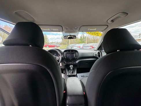 Used 2020 Kia Soul LX FWD image 23
