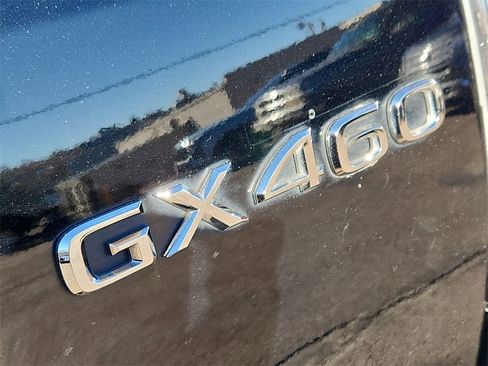 Used 2018 Lexus GX 460 image 27