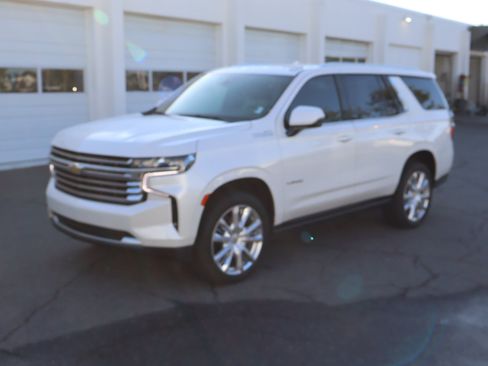 Used 2022 Chevrolet Tahoe High Country w/ Max Trailering Package AWD/4WD image 5