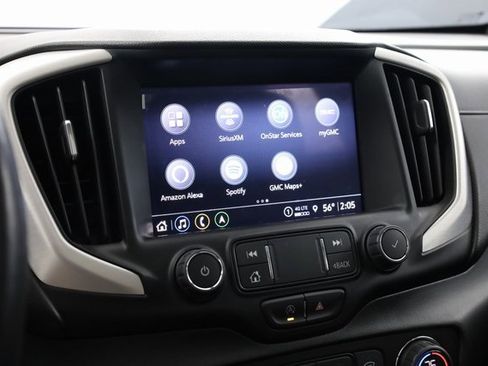 Used 2022 GMC Terrain SLT w/ Infotainment Package II image 18