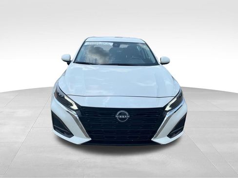 Used 2023 Nissan Altima 2.5 SV FWD image 8