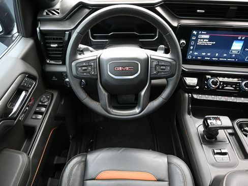 Used 2024 GMC Sierra 1500 AT4 w/ Technology Package AWD/4WD image 26