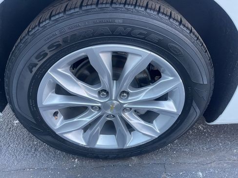 Used 2022 Chevrolet Malibu LT image 27