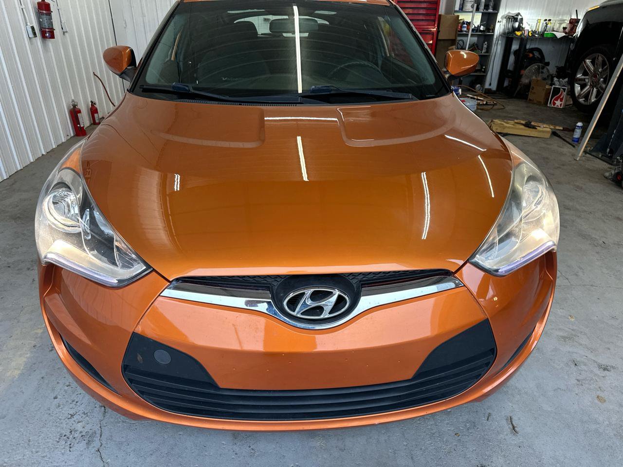 Used 2016 Hyundai Veloster FWD image 7