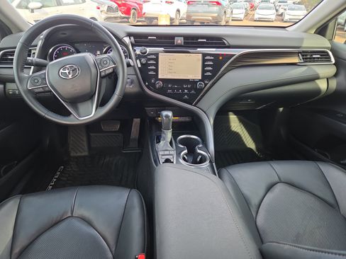 Certified 2020 Toyota Camry XLE image 18