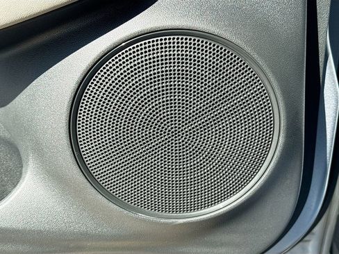 Used 2024 Honda HR-V LX image 23