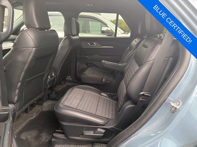 Certified 2025 Ford Explorer ST-Line AWD/4WD image 7