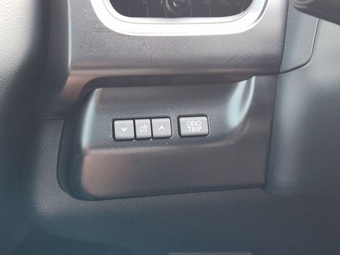 Used 2025 Lexus UX 300h FWD image 26