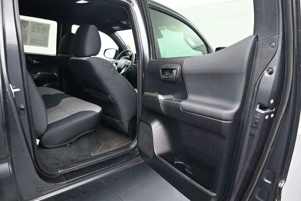 Used 2023 Toyota Tacoma TRD Sport AWD/4WD image 11