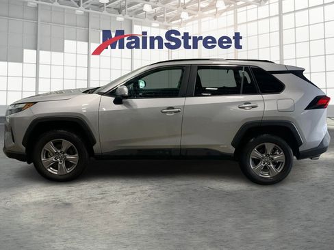 Used 2024 Toyota RAV4 XLE image 2