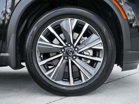 Certified 2026 INFINITI QX60 Luxe w/ Cargo Package FWD image 26