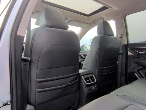 Used 2023 Subaru Outback Limited image 18