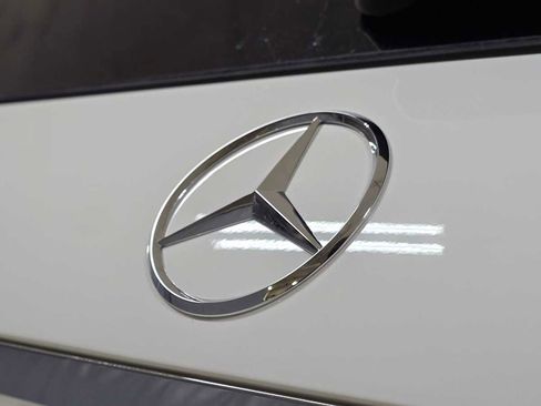 Used 2025 Mercedes-Benz GLE 450 4MATIC image 17