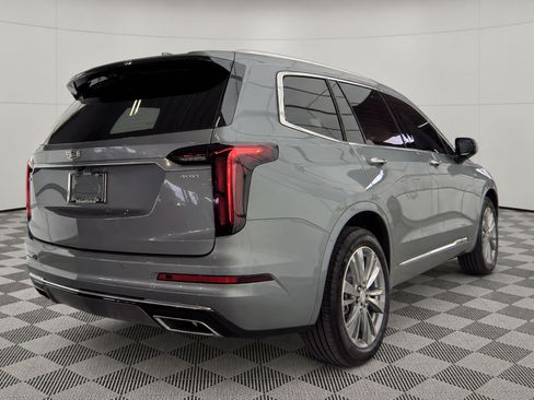 Used 2024 Cadillac XT6 Premium Luxury w/ Technology Package FWD image 7
