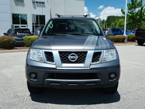 Used 2021 Nissan Frontier PRO-4X w/ Pro-4x Utility Package AWD/4WD image 2