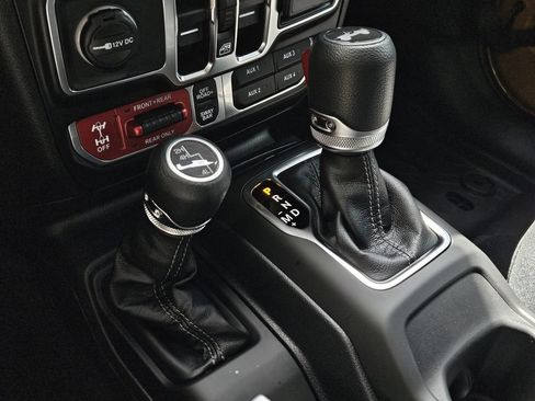 New 2026 Jeep Wrangler Unlimited Rubicon AWD/4WD image 21