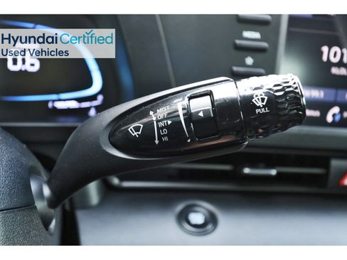 Certified 2025 Hyundai Elantra Sport FWD image 21