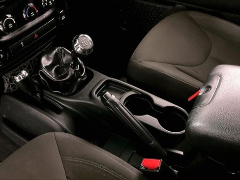 Used 2017 Jeep Wrangler Unlimited Sport w/ Quick Order Package 23S image 17