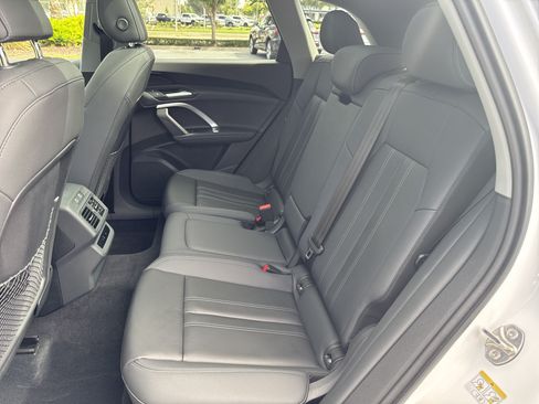 Used 2025 Audi Q5 Premium w/ Convenience Package AWD/4WD image 18