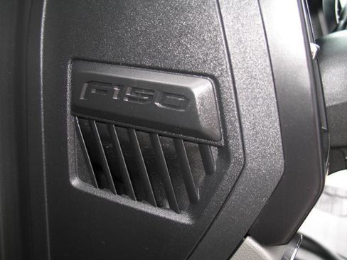 Used 2019 Ford F150 XL w/ Equipment Group 101A Mid image 35