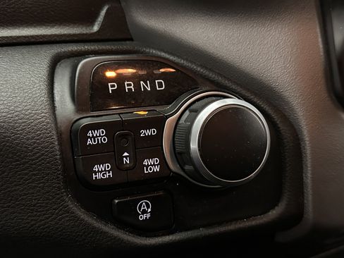 Used 2019 RAM 1500 Big Horn image 15