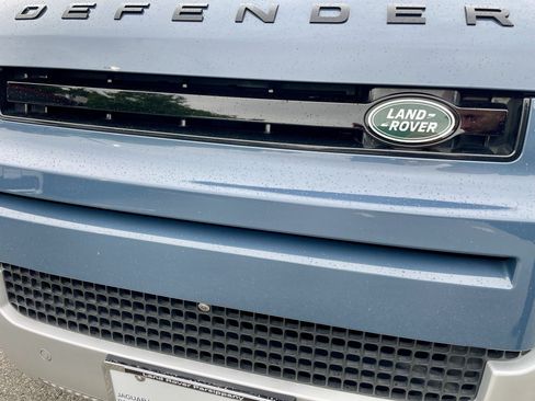 Certified 2025 Land Rover Defender 110 S AWD/4WD image 32