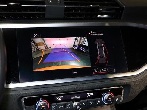 Used 2022 Audi Q3 2.0T Premium image 18