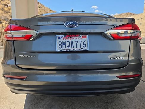 Used 2019 Ford Fusion SE FWD image 33
