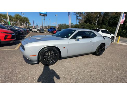 Used 2023 Dodge Challenger R/T Scat Pack w/ Plus Package image 6