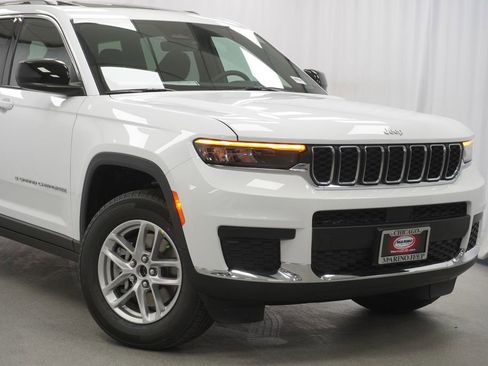 New 2026 Jeep Grand Cherokee L Laredo AWD/4WD image 3