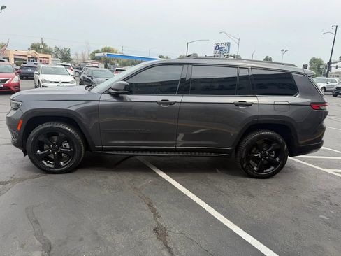 Used 2023 Jeep Grand Cherokee L Laredo AWD/4WD image 4