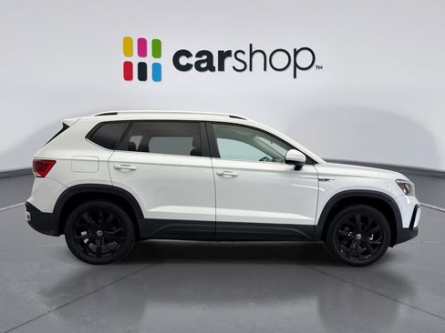 Used 2022 Volkswagen Taos SE AWD/4WD image 6