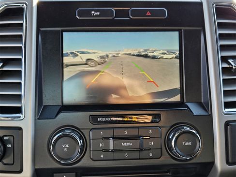 Used 2015 Ford F150 Lariat image 16