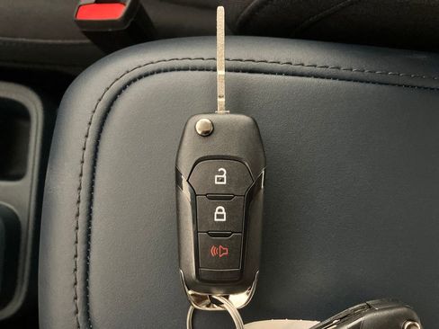 New 2026 Ford Maverick XL image 32