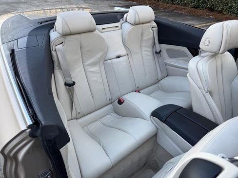 Used 2012 BMW 650i Convertible image 22