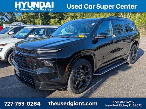 Used 2026 Chevrolet Traverse RS w/ LPO, Floor Liner Package FWD image 1