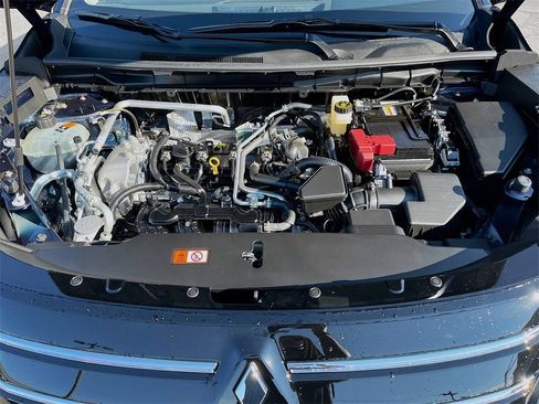 New 2025 Mitsubishi Outlander SE image 32