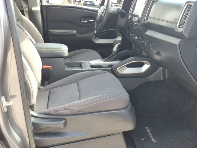 Used 2023 Nissan Frontier 4x4 Crew Cab image 21
