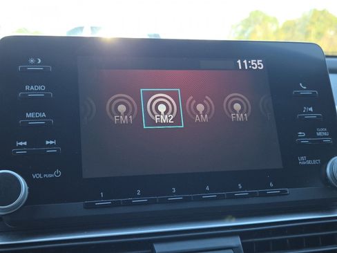 Used 2020 Honda Accord LX image 31