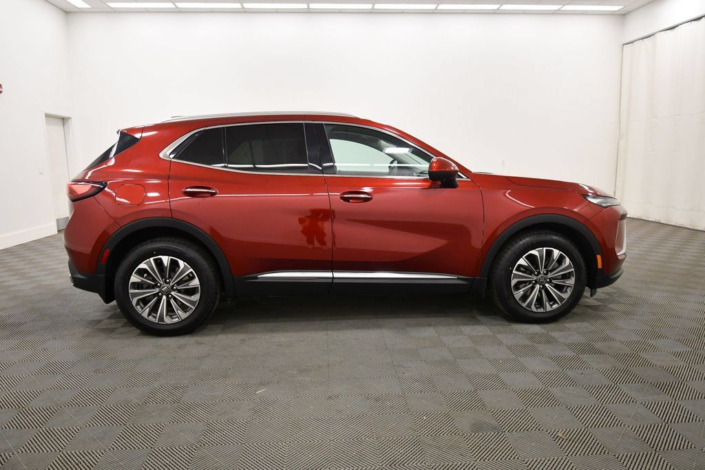 Used 2024 Buick Envision Preferred AWD/4WD image 9