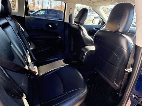 Used 2020 Jeep Compass Latitude w/ Cold Weather Group image 22