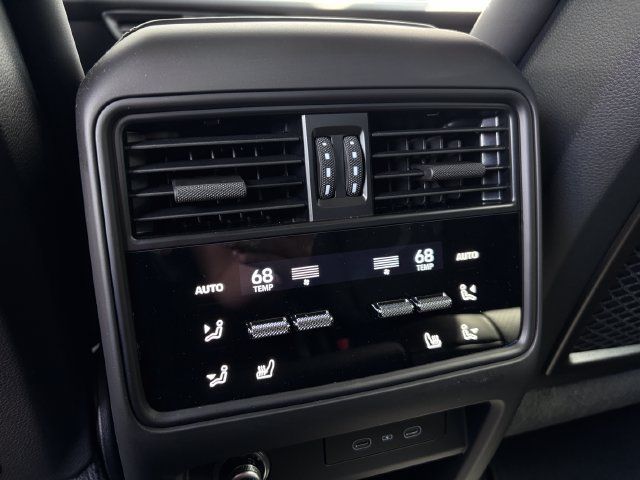 Certified 2026 Porsche Cayenne S AWD/4WD image 27