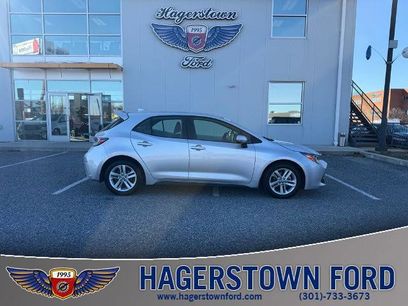 Used 2022 Toyota Corolla SE w/ SE Preferred Package